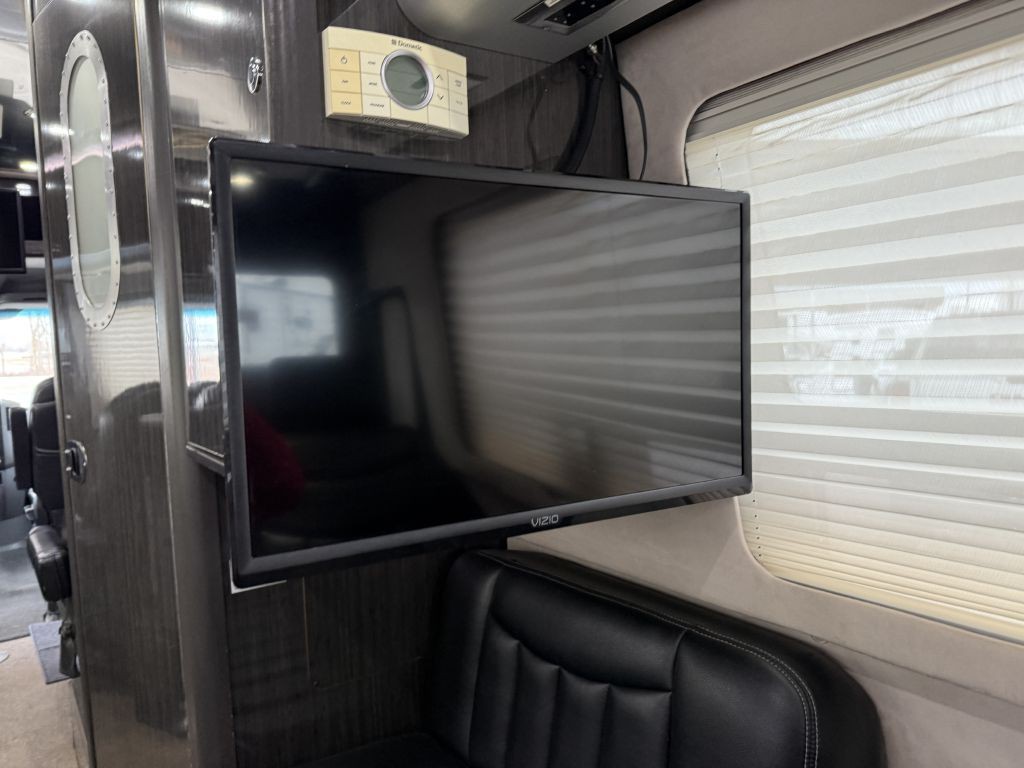 2014 Mercedes-Benz Sprinter Image 72