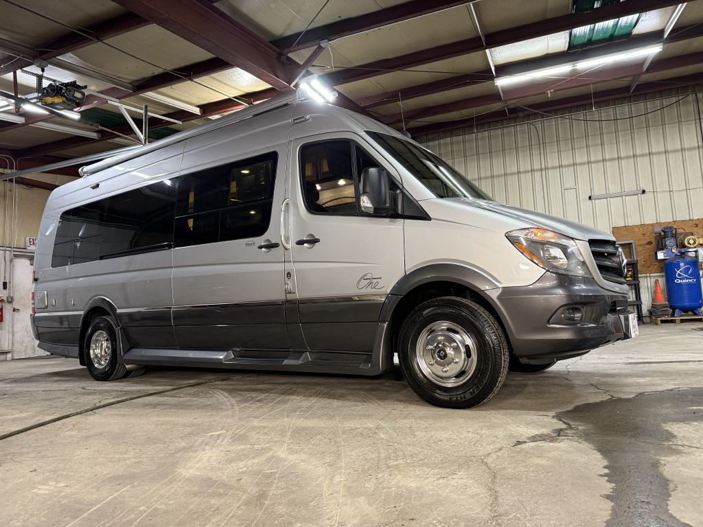 2017 Mercedes-Benz Sprinter Image 2