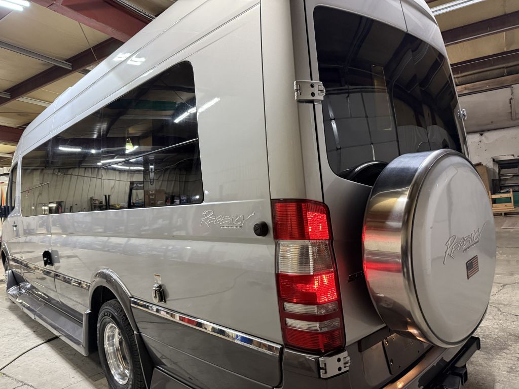 2017 Mercedes-Benz Sprinter Image 11