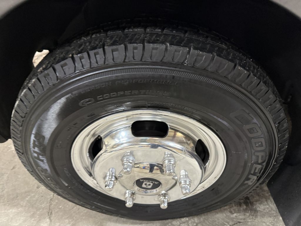 2017 Mercedes-Benz Sprinter Image 28