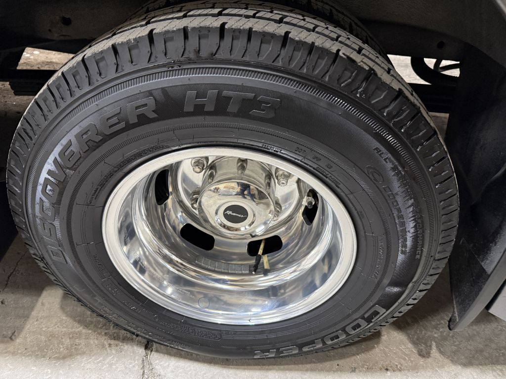 2017 Mercedes-Benz Sprinter Image 32