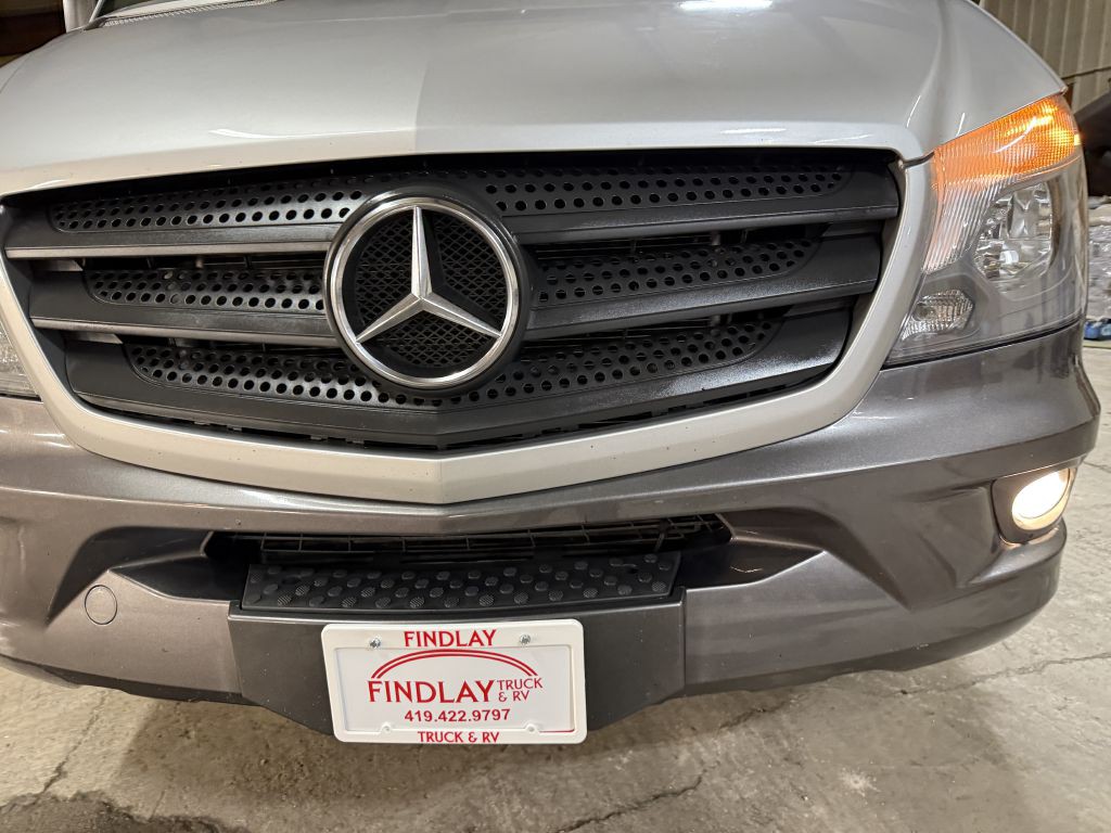 2017 Mercedes-Benz Sprinter Image 41