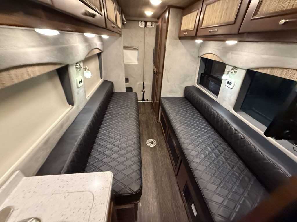 2017 Mercedes-Benz Sprinter Image 46