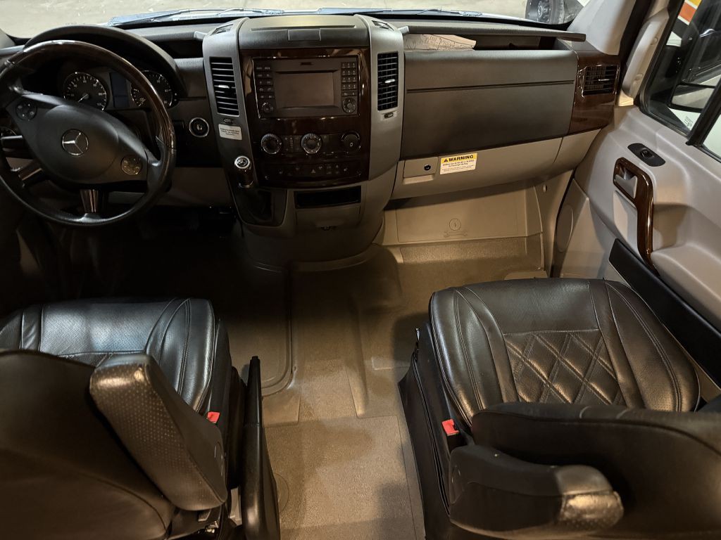 2017 Mercedes-Benz Sprinter Image 49