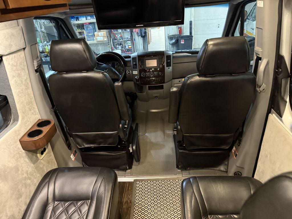 2017 Mercedes-Benz Sprinter Image 52