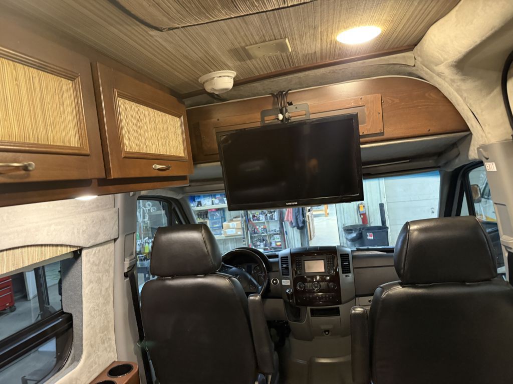 2017 Mercedes-Benz Sprinter Image 53