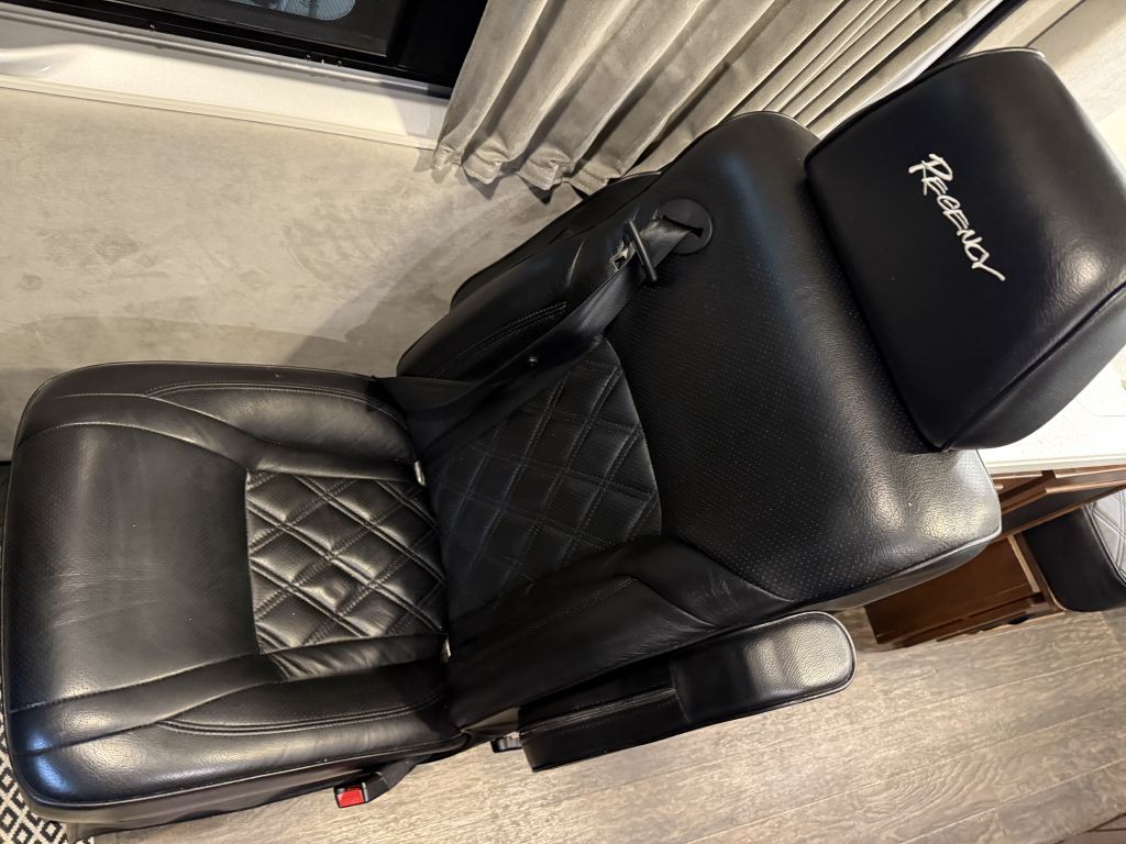 2017 Mercedes-Benz Sprinter Image 54