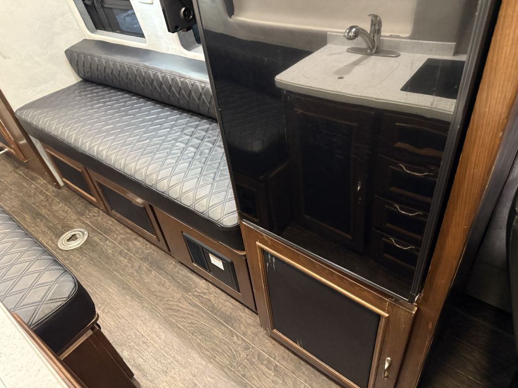 2017 Mercedes-Benz Sprinter Image 58