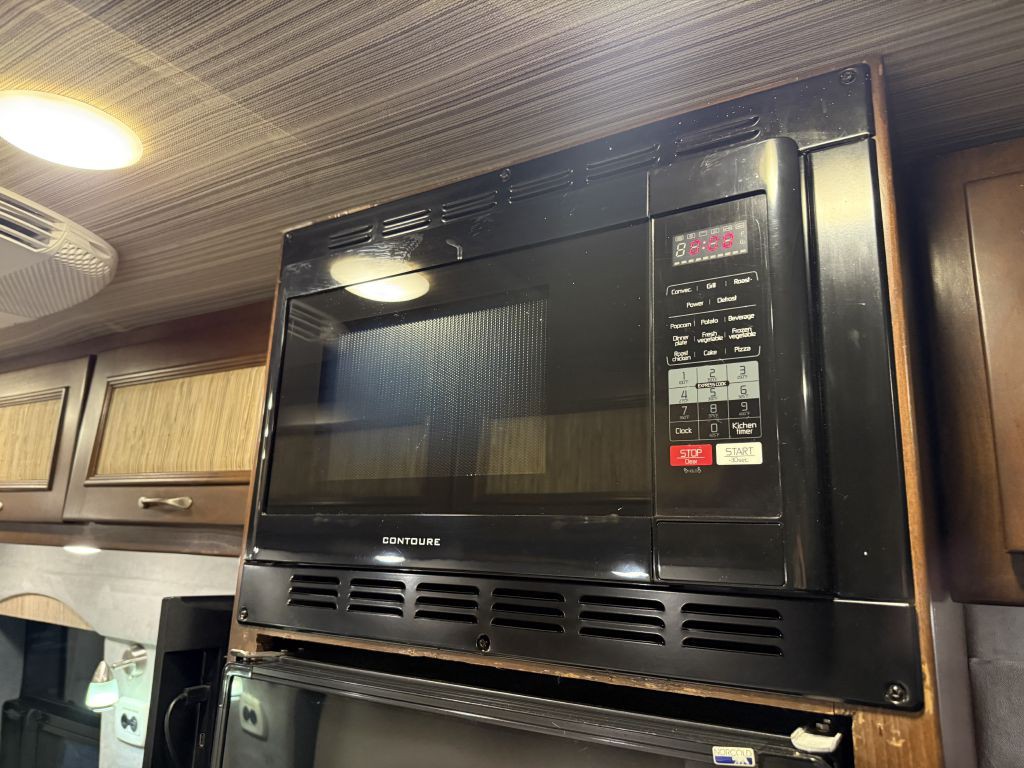 2017 Mercedes-Benz Sprinter Image 60