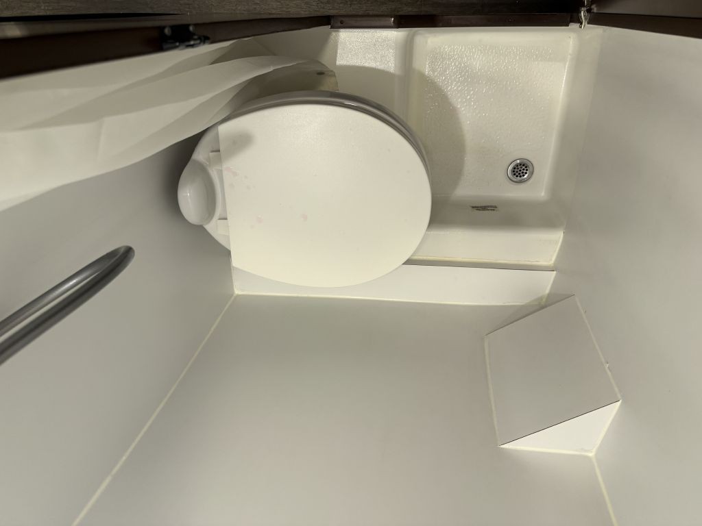 2017 Mercedes-Benz Sprinter Image 72