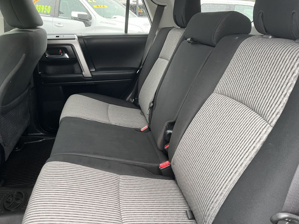 2023 Toyota 4Runner Image 12