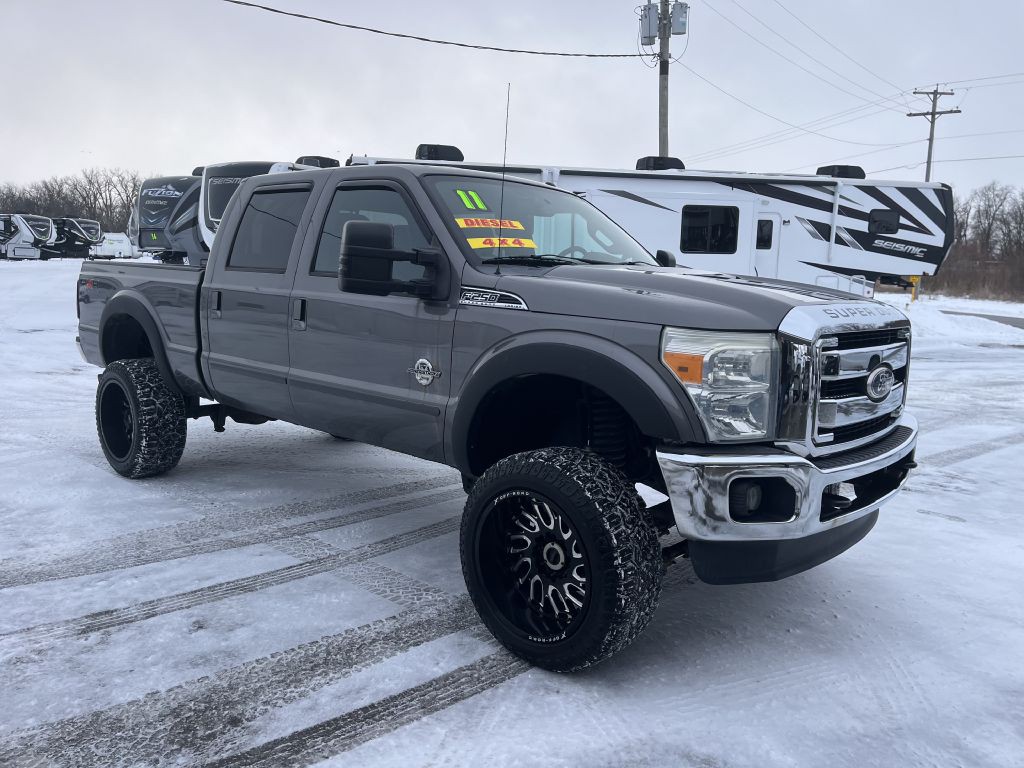 2011 Ford F-250 Image 1
