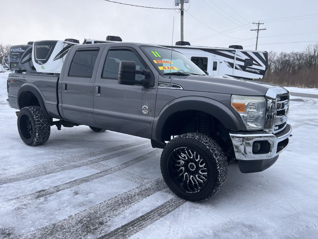 2011 Ford F-250 Image 2