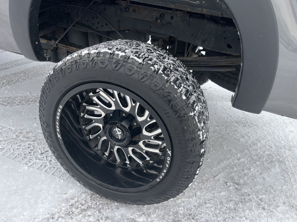 2011 Ford F-250 Image 8