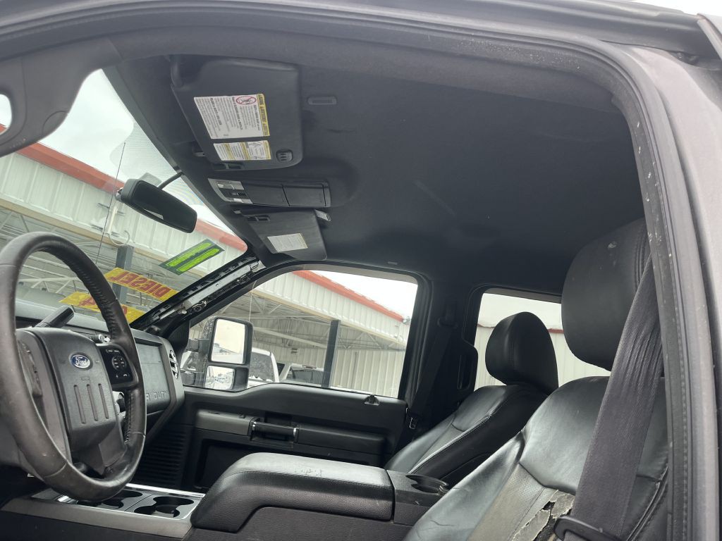 2011 Ford F-250 Image 18