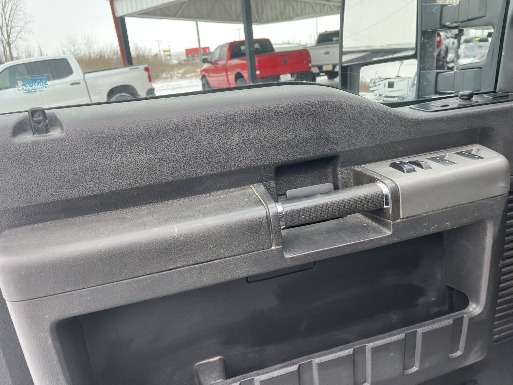 2011 Ford F-250 Image 20