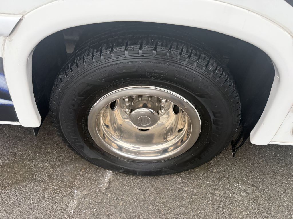 2022 Ford Econoline Image 16