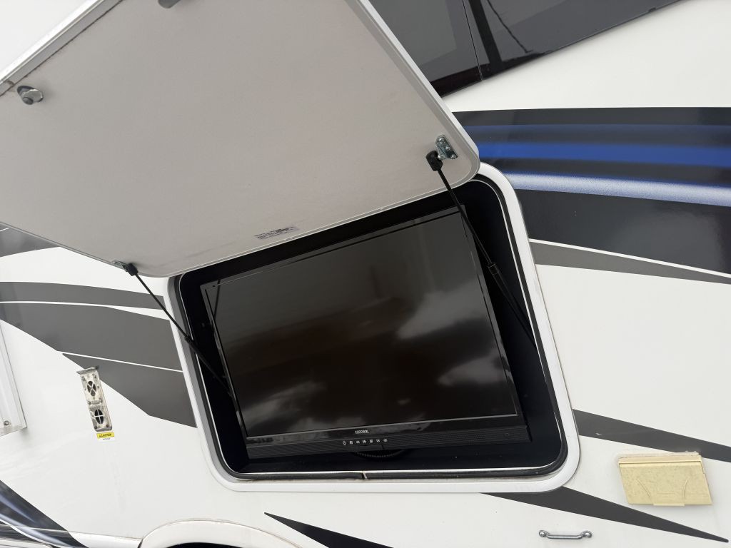 2022 Ford Econoline Image 17