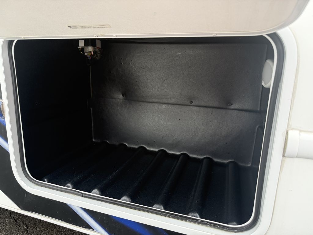 2022 Ford Econoline Image 21