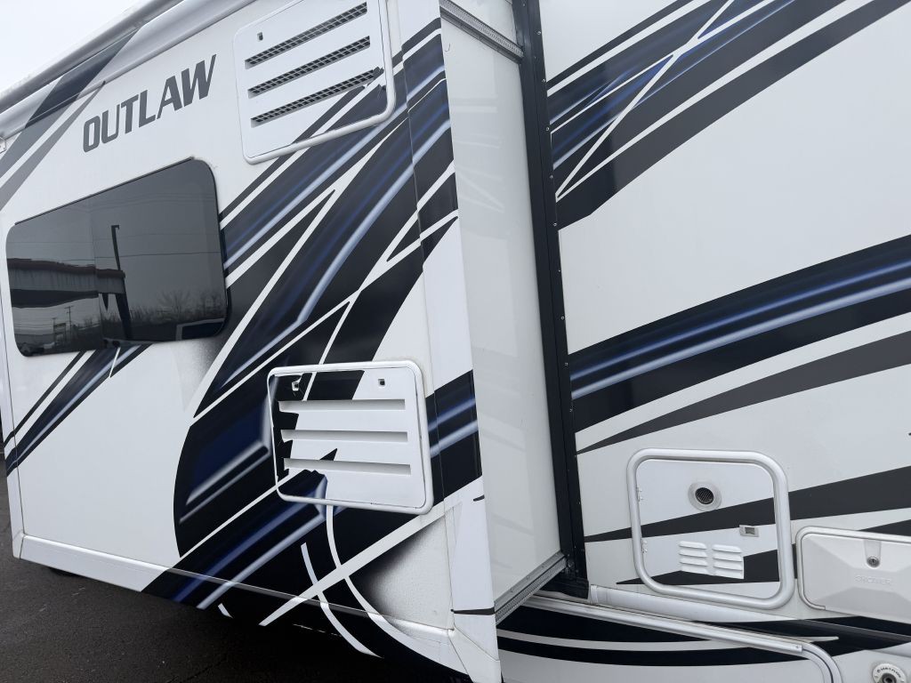 2022 Ford Econoline Image 28