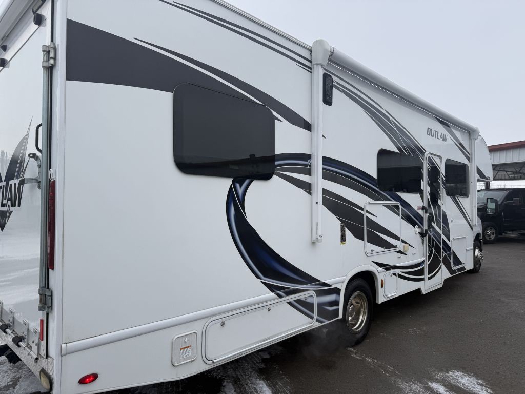 2022 Ford Econoline Image 32