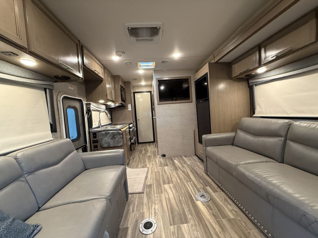 2022 Ford Econoline Image 74