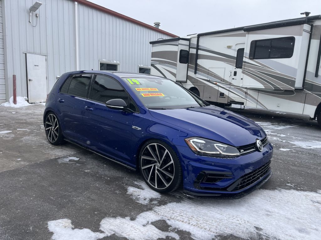 2019 Volkswagen Golf Image 3