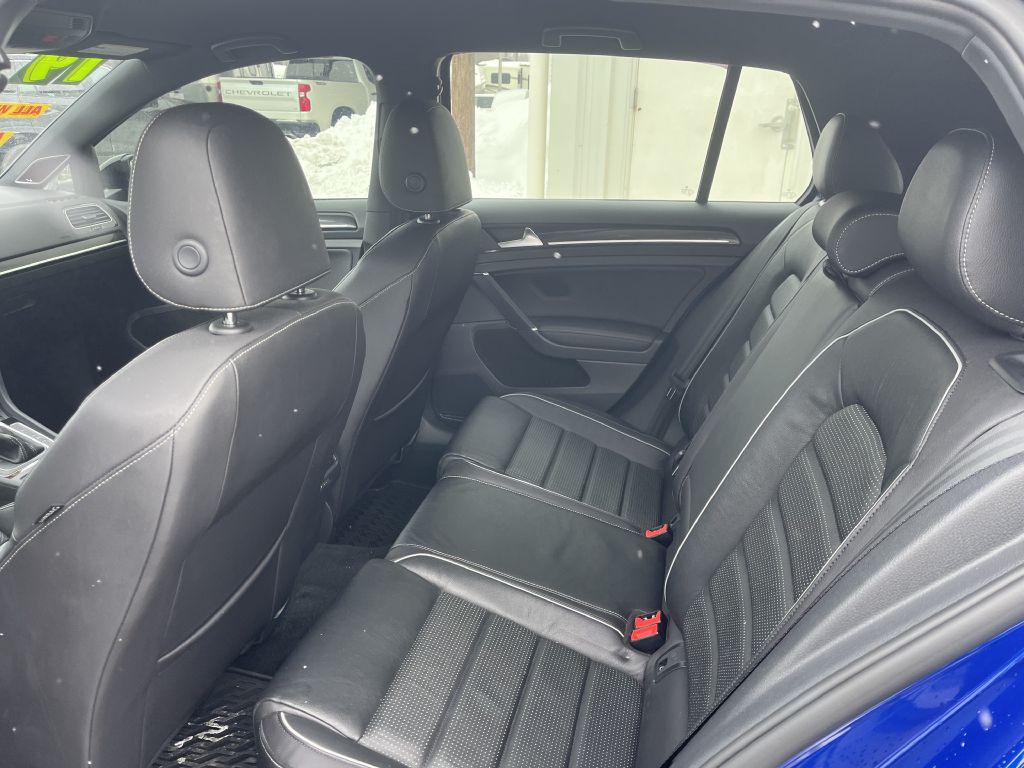 2019 Volkswagen Golf Image 18