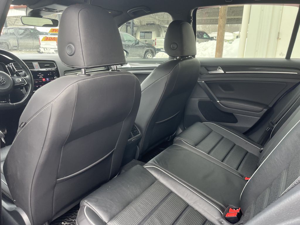 2019 Volkswagen Golf Image 19