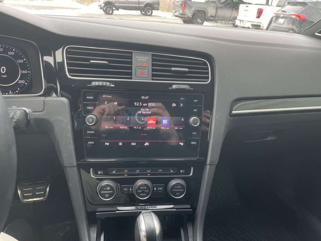 2019 Volkswagen Golf Image 33