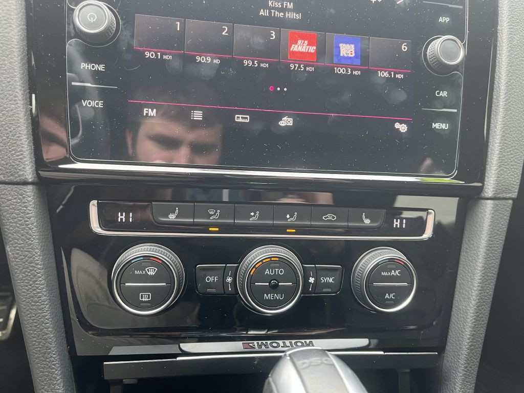 2019 Volkswagen Golf Image 34