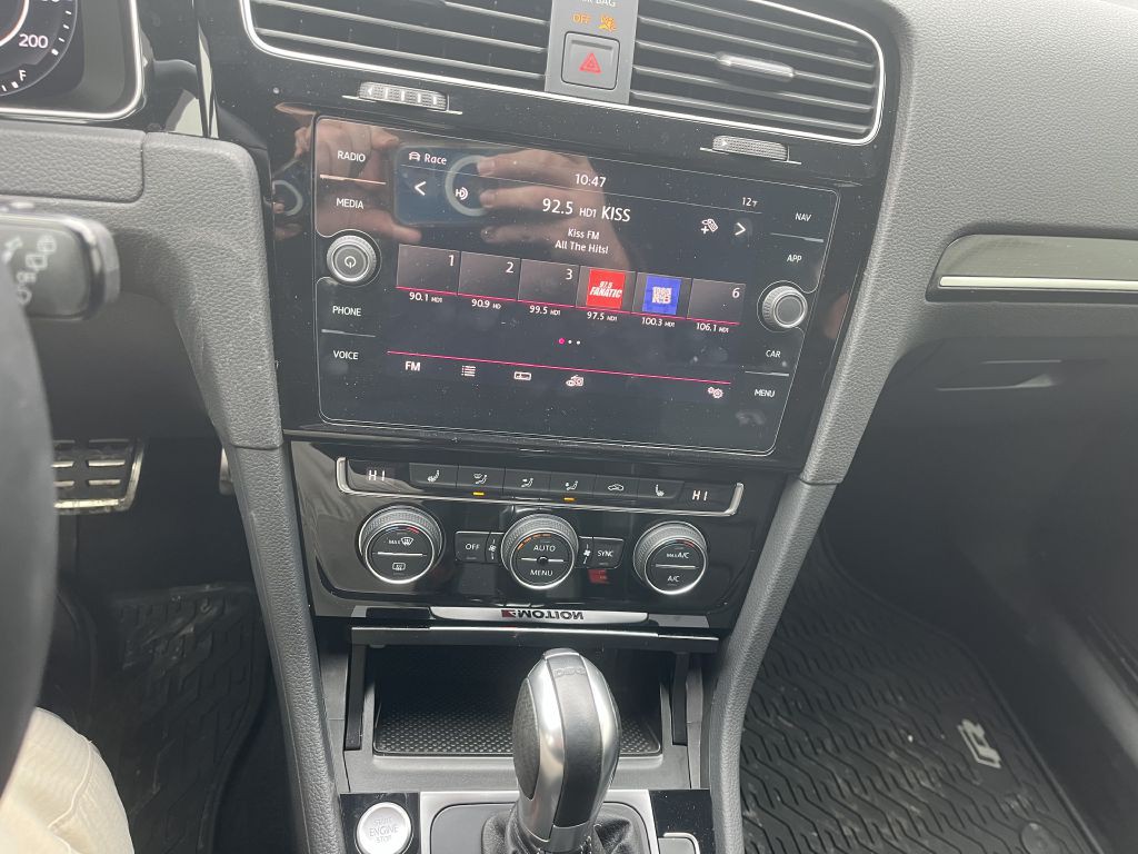 2019 Volkswagen Golf Image 36