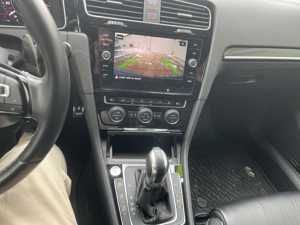 2019 Volkswagen Golf Image 42