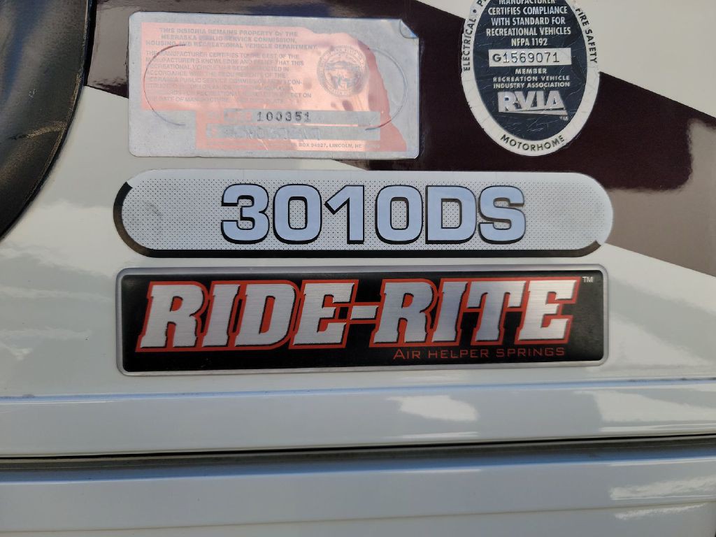 2017 Ford Econoline Image 10