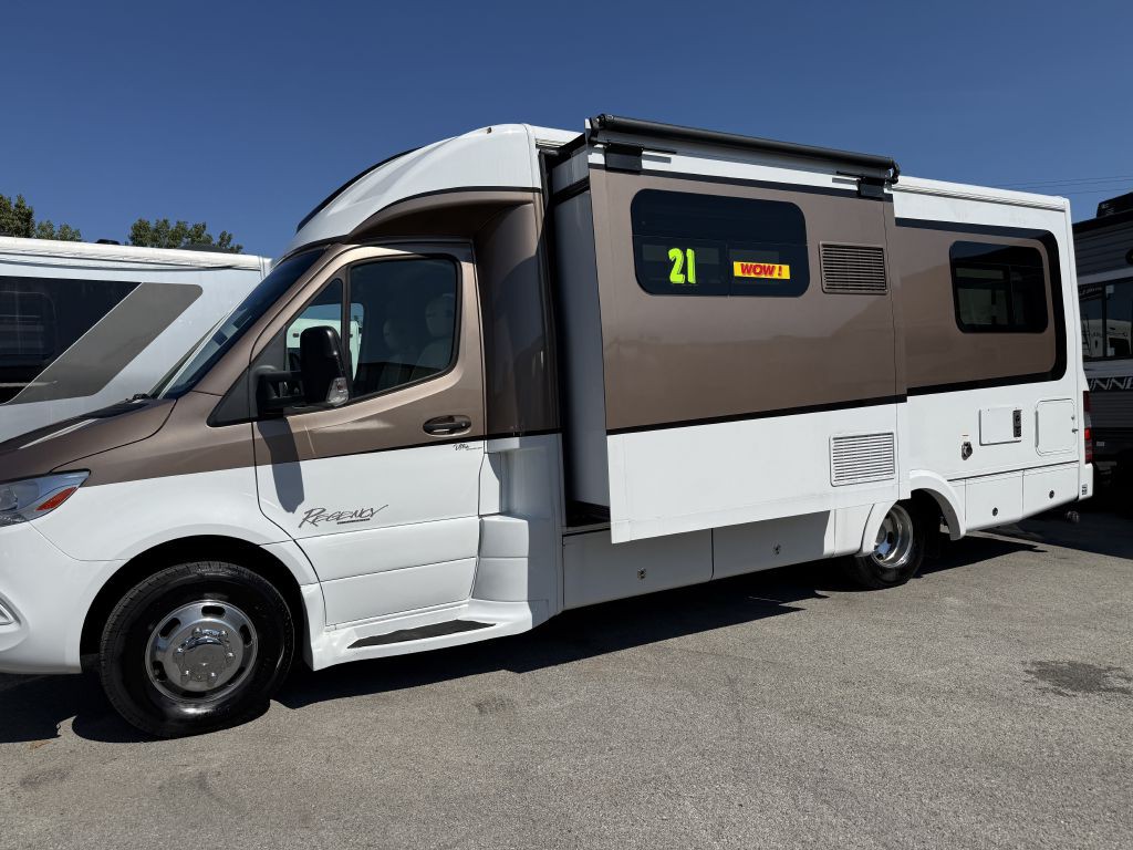 2021 Mercedes-Benz Sprinter Image 3