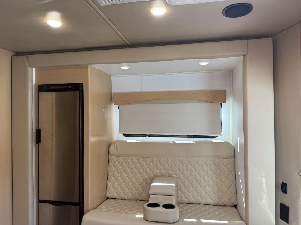 2021 Mercedes-Benz Sprinter Image 58