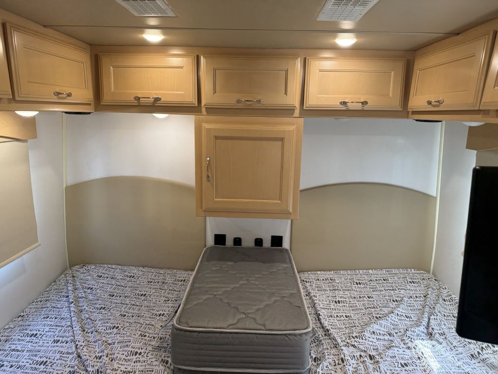 2021 Mercedes-Benz Sprinter Image 79