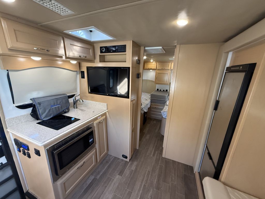 2021 Mercedes-Benz Sprinter Image 81