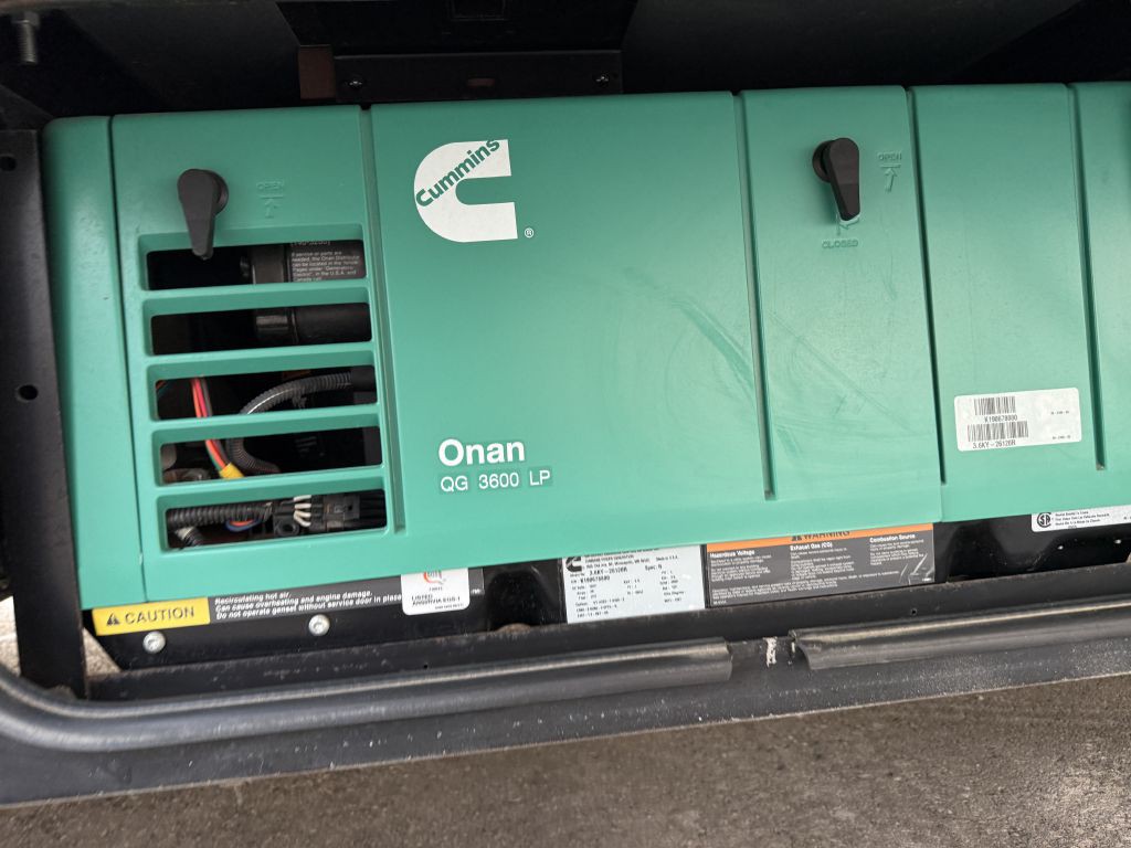 2020 Mercedes-Benz Sprinter Image 9