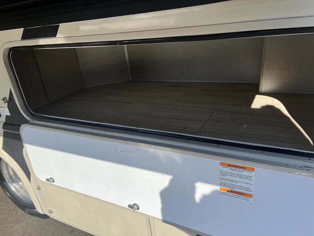 2020 Mercedes-Benz Sprinter Image 28