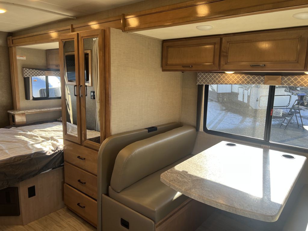 2020 Mercedes-Benz Sprinter Image 41