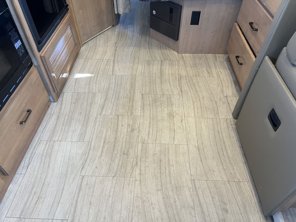 2020 Mercedes-Benz Sprinter Image 42