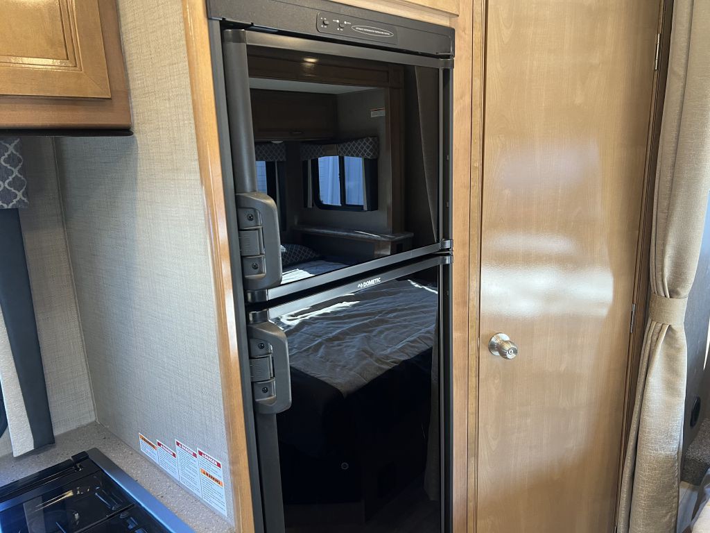 2020 Mercedes-Benz Sprinter Image 53