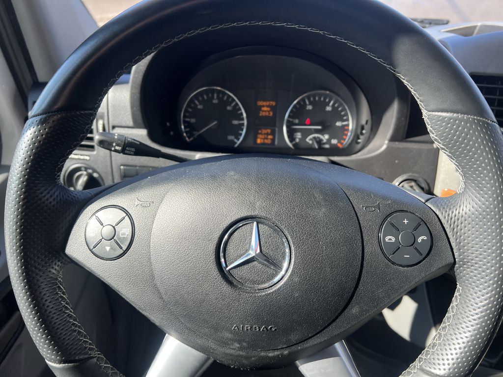 2020 Mercedes-Benz Sprinter Image 83