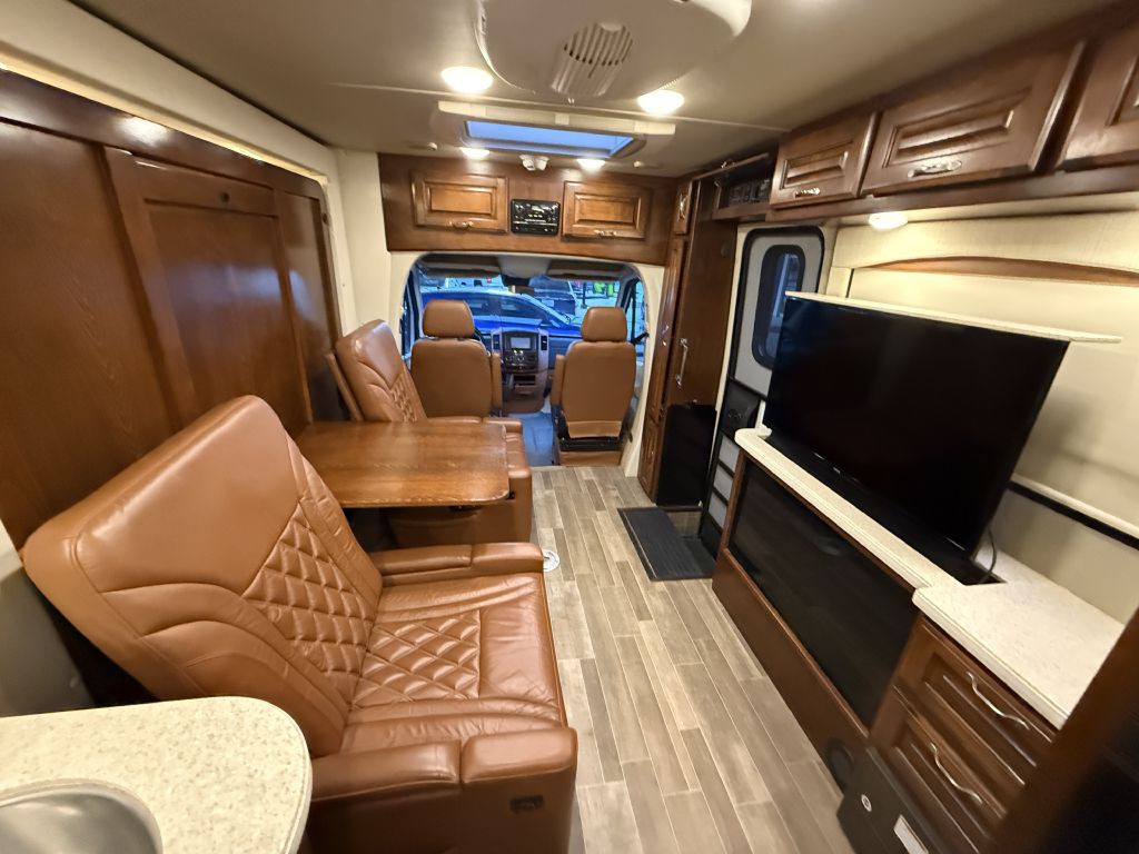 2019 Mercedes-Benz Sprinter Image 38