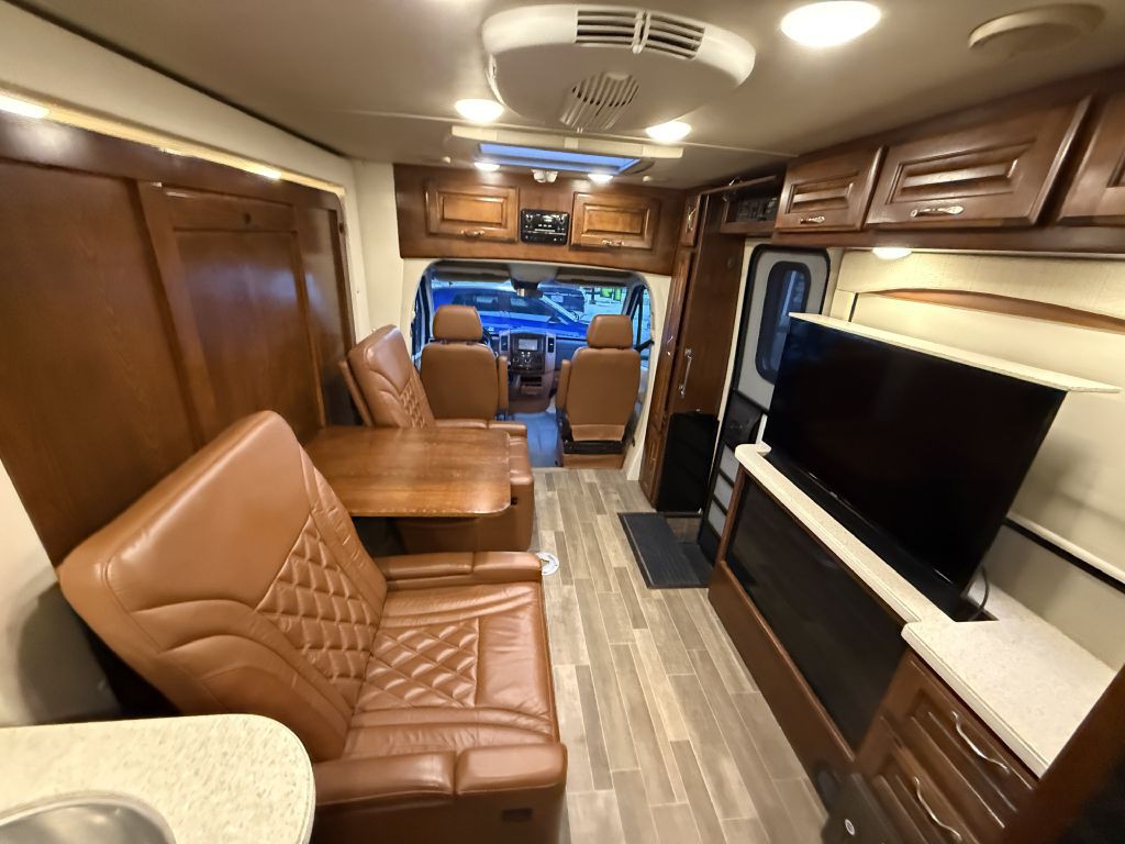 2019 Mercedes-Benz Sprinter Image 39