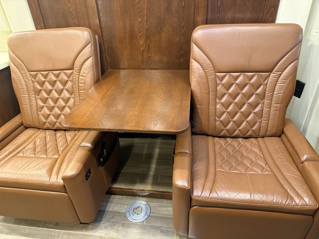 2019 Mercedes-Benz Sprinter Image 43