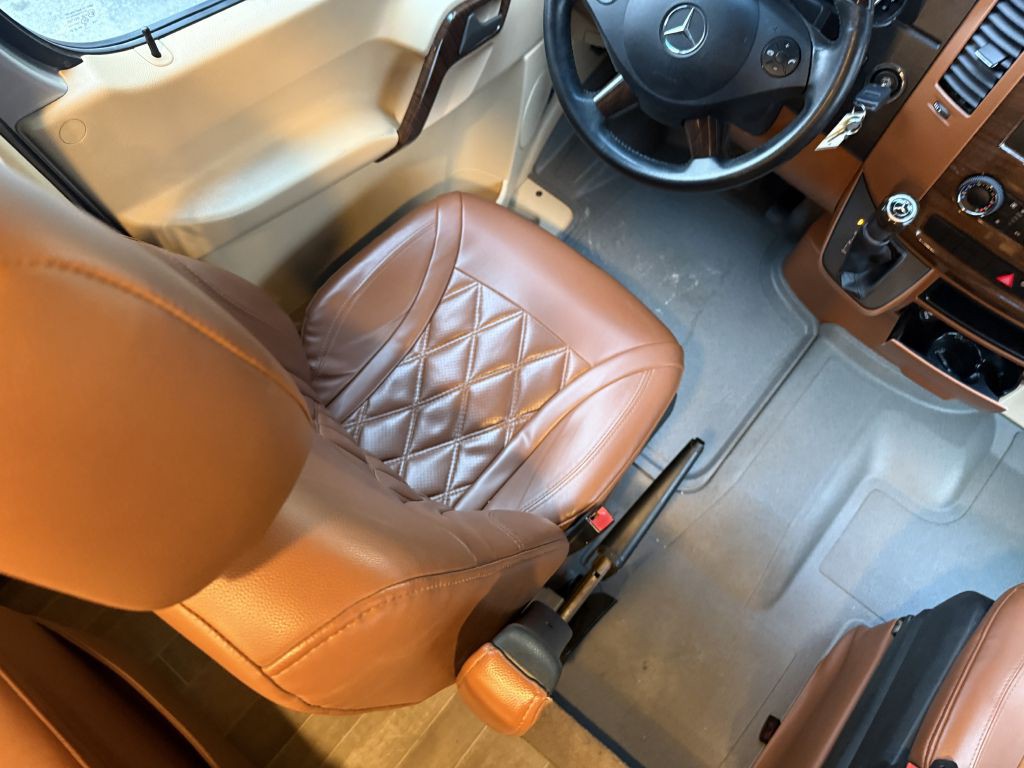 2019 Mercedes-Benz Sprinter Image 46