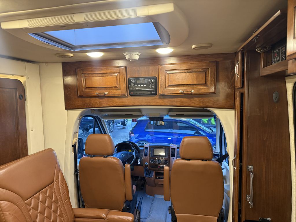 2019 Mercedes-Benz Sprinter Image 57
