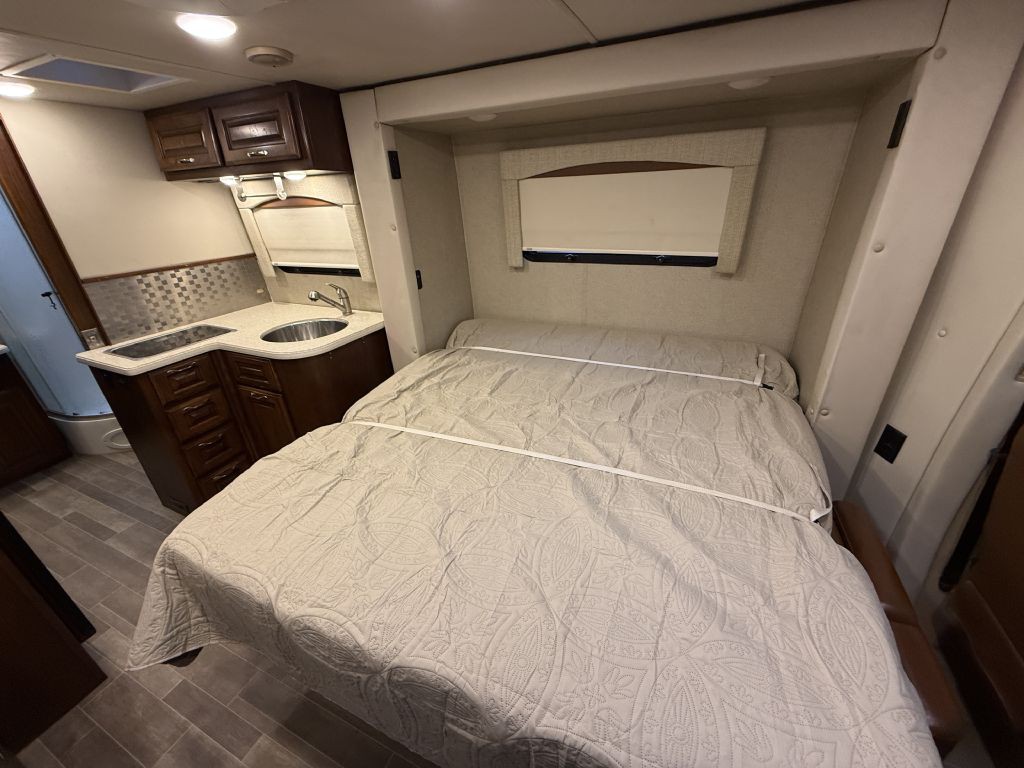 2019 Mercedes-Benz Sprinter Image 82